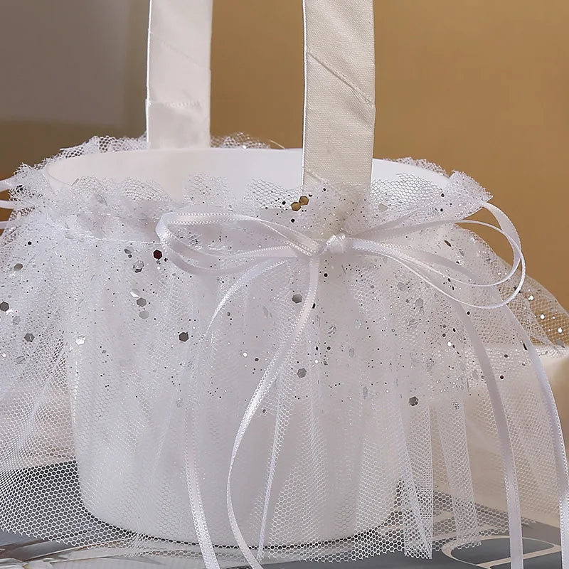 0058 Romantic Wedding Decoration Flower Basket Bridesmaid Bouquet Holder Basket for Wedding Celebration Site Decoration