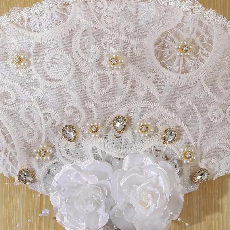0063 A wedding decoration fan, snow white art flower decoration wedding supplies, suitable for bridal engagement and wedding season,