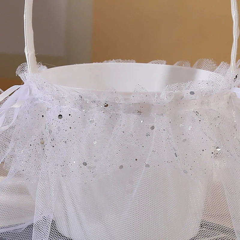 0058 Romantic Wedding Decoration Flower Basket Bridesmaid Bouquet Holder Basket for Wedding Celebration Site Decoration
